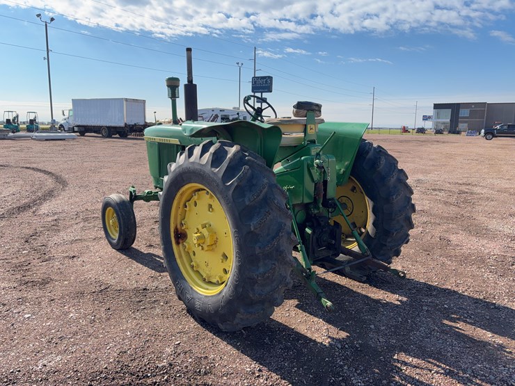 1961-john-deere-3020-image-5