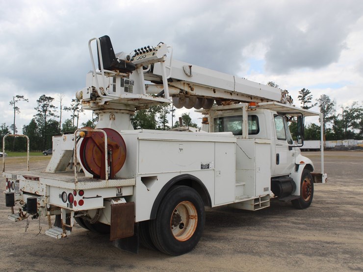 2004-international-durastar-4300-image-3