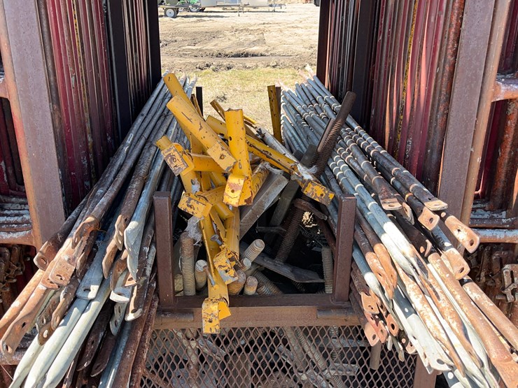 safe-way-scaffolding-on-carrying-cage-image-3