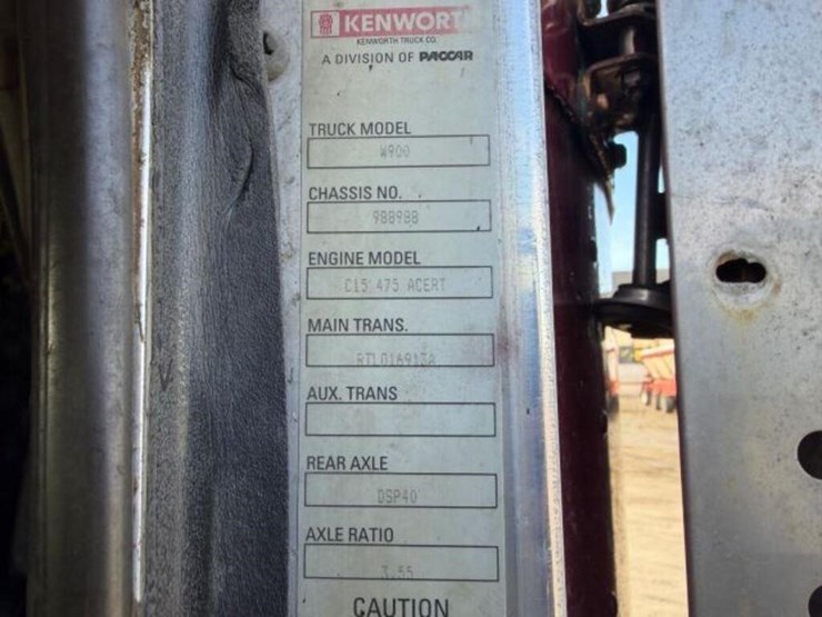 2007-kenworth-w900-image-11