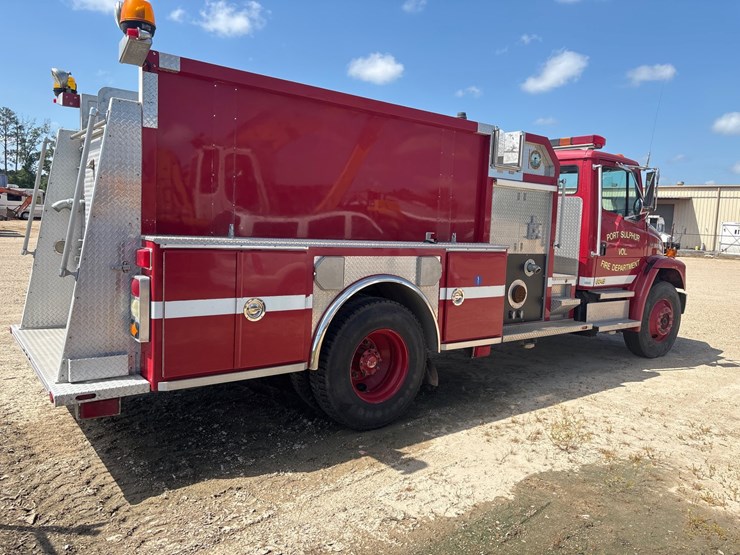 #35838-•-1997-freightliner-fl88-image-3