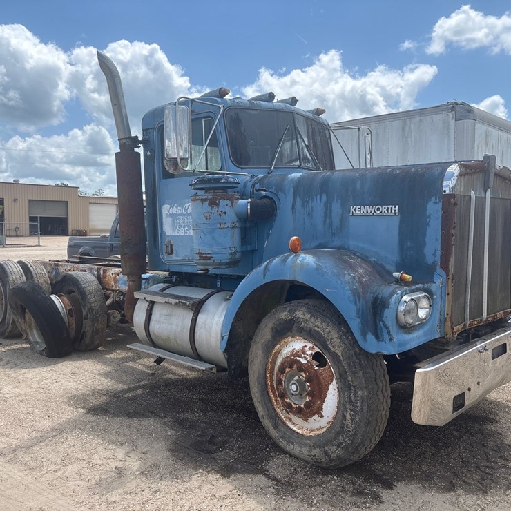 #35544 • KENWORTH W928 | PARTS OR REPAIR | NO TITLE