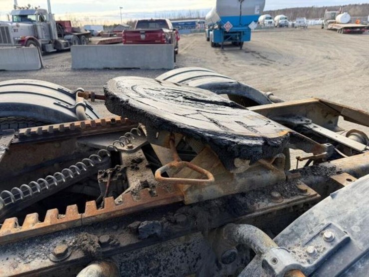 2007-kenworth-w900-image-32