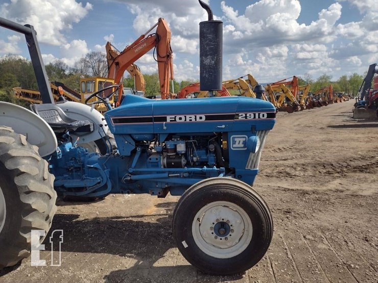 ford-2910-image-17