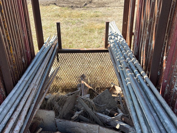 safe-way-scaffolding-on-carrying-cage-image-6