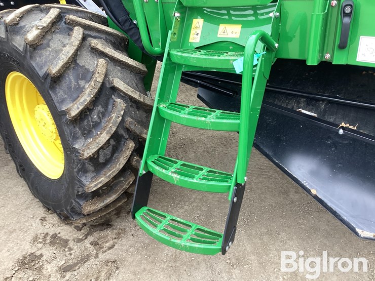 2025-john-deere-w170-image-10