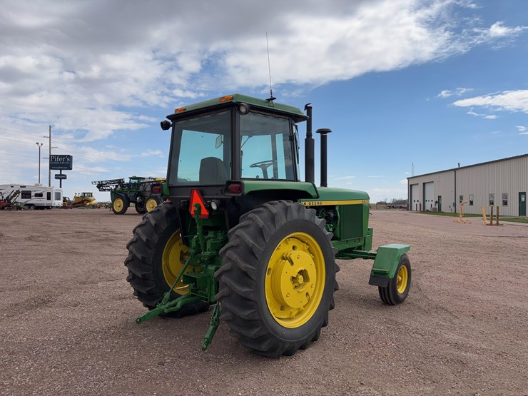 john-deere-4430-image-5