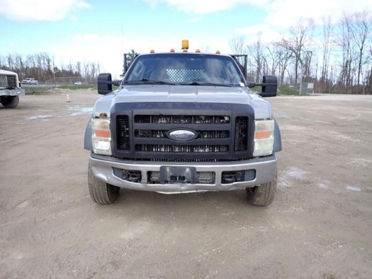 2009-ford-f550-image-2