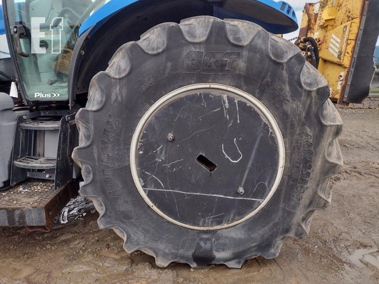2011-new-holland-t6030-image-13