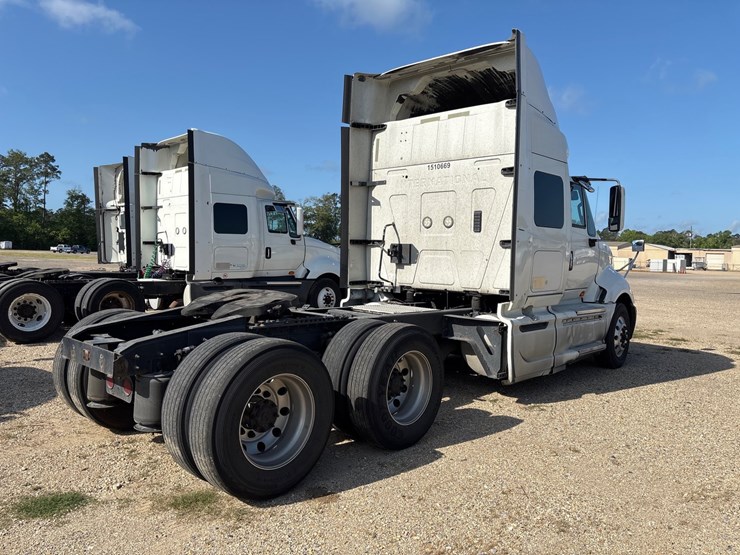 2015-international-prostar-image-3