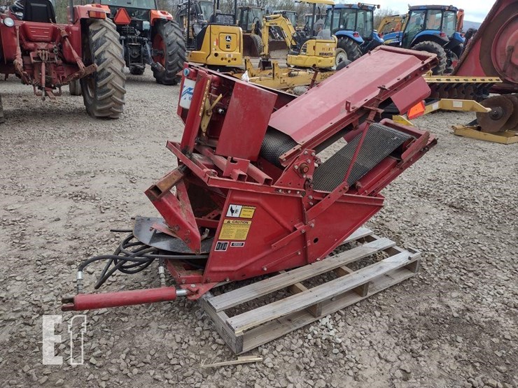 new-holland-311-image-2