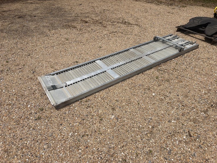 #35731-•-10ft-aluminum-ramp-image-2