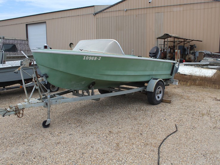 #36074-•-16ft-boat-with-trailer-image-1