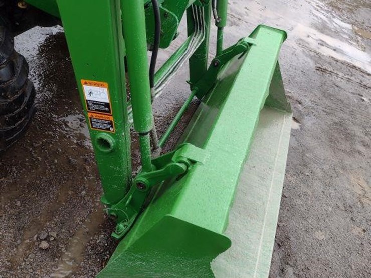 2011-john-deere-3720-image-22