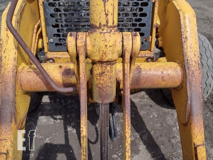 1991-deere-310d-image-24