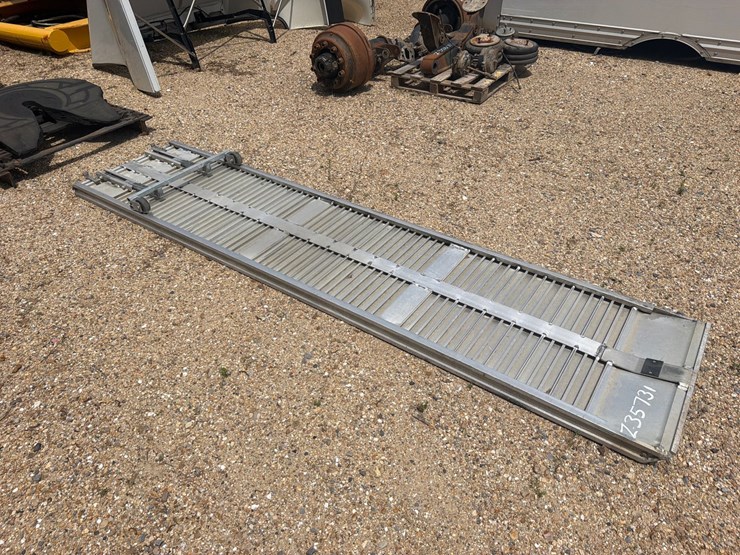 #35731-•-10ft-aluminum-ramp-image-1