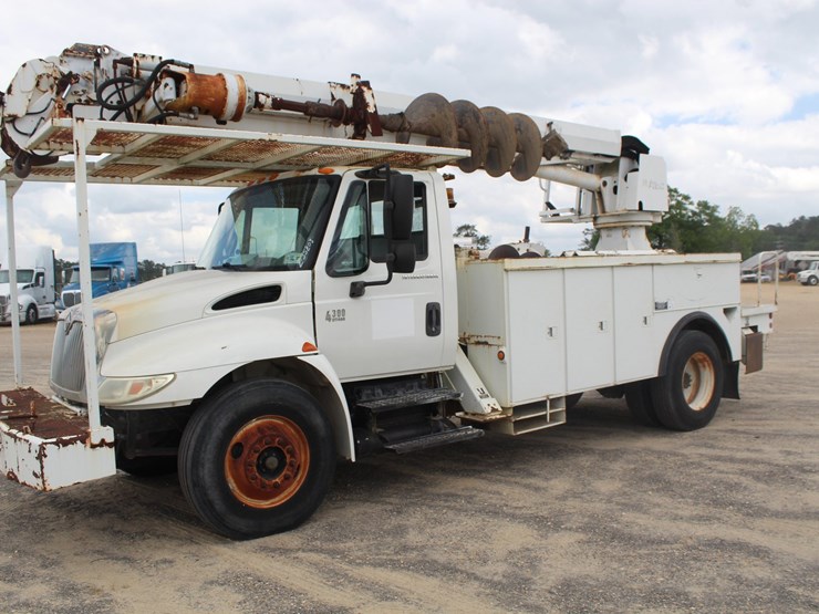 2004-international-durastar-4300-image-1