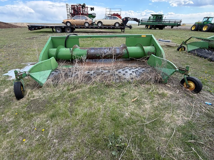 1981-john-deere-200-image-2