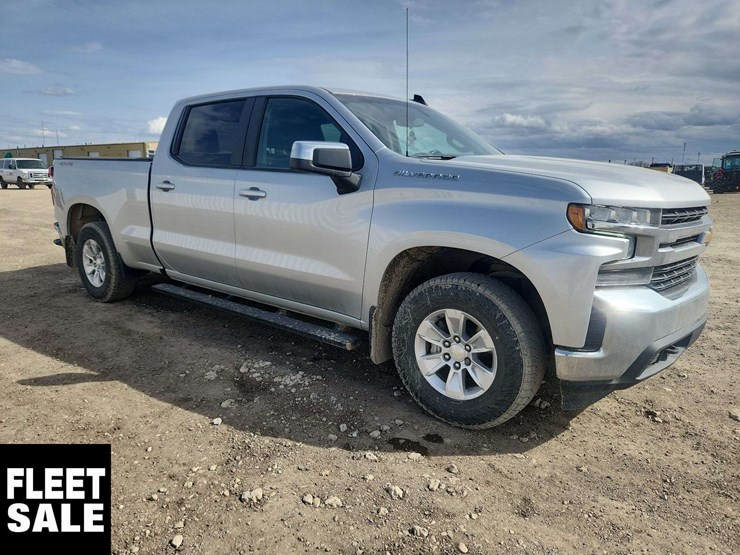 2021-chevrolet-silverado-1500-image-2