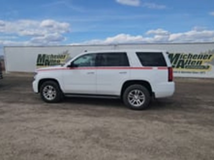 2015-chevrolet-tahoe-image-5
