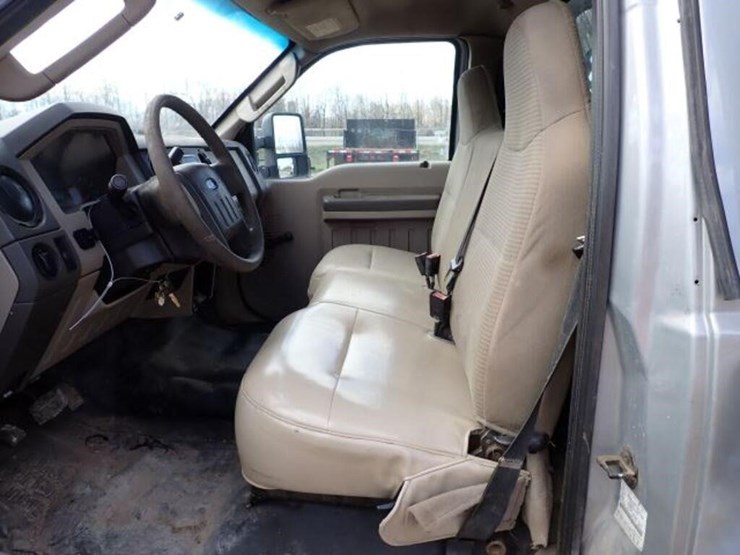 2009-ford-f550-image-14