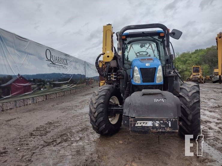 2011-new-holland-t6030-image-2