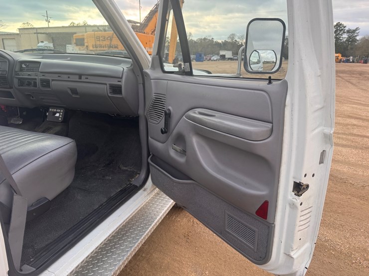 1997-ford-f450-image-29
