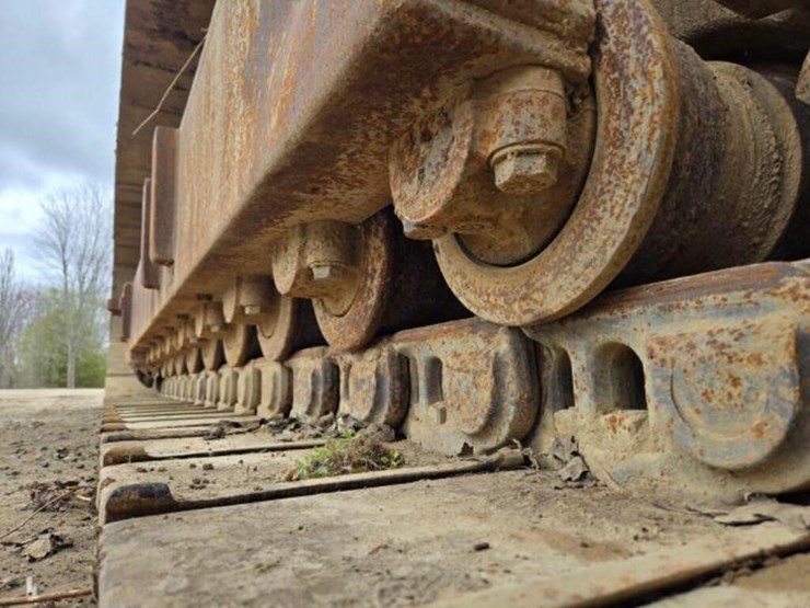 1990-caterpillar-245b-image-14