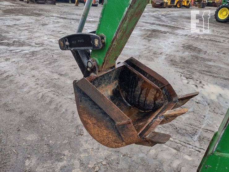 2011-john-deere-3720-image-34