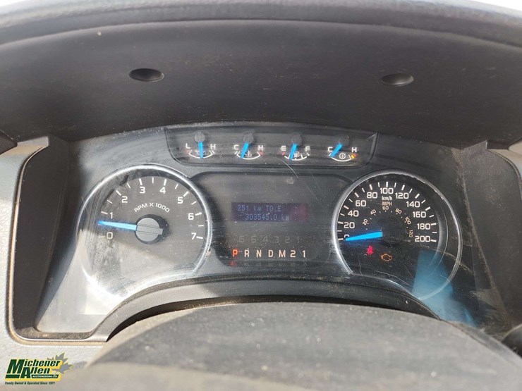 2014-ford-f150-image-16