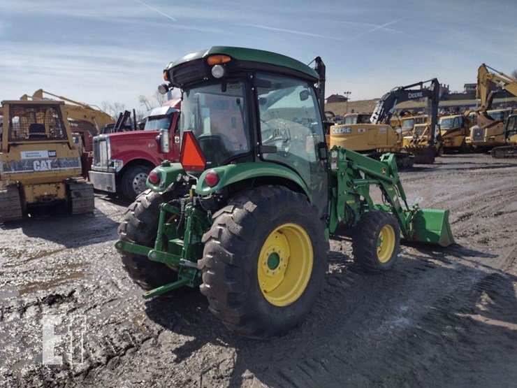 2017-john-deere-4052r-image-32