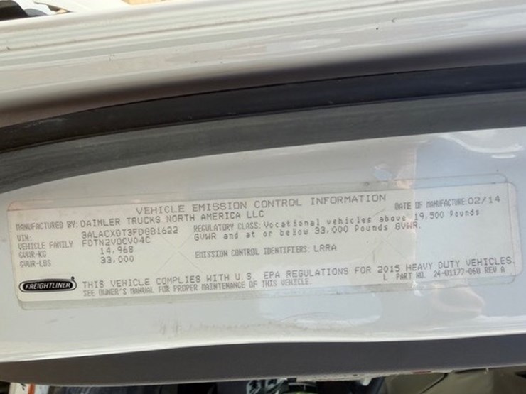 2014-freightliner-m2-106-image-67