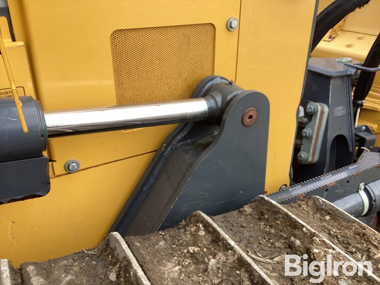 2018-deere-750k-image-20