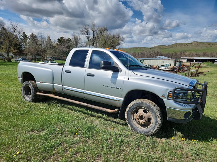 2004-dodge-ram-3500-image-7