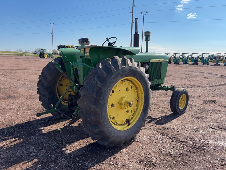 1961-john-deere-3020-image-4