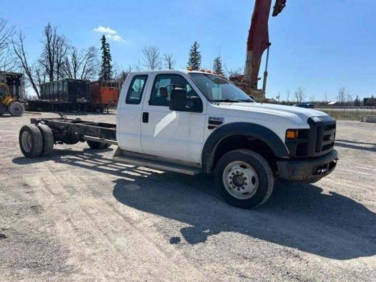 2008-ford-f550-xl-image-2