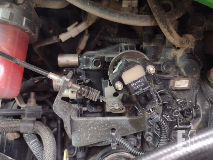 2011-john-deere-3720-image-47