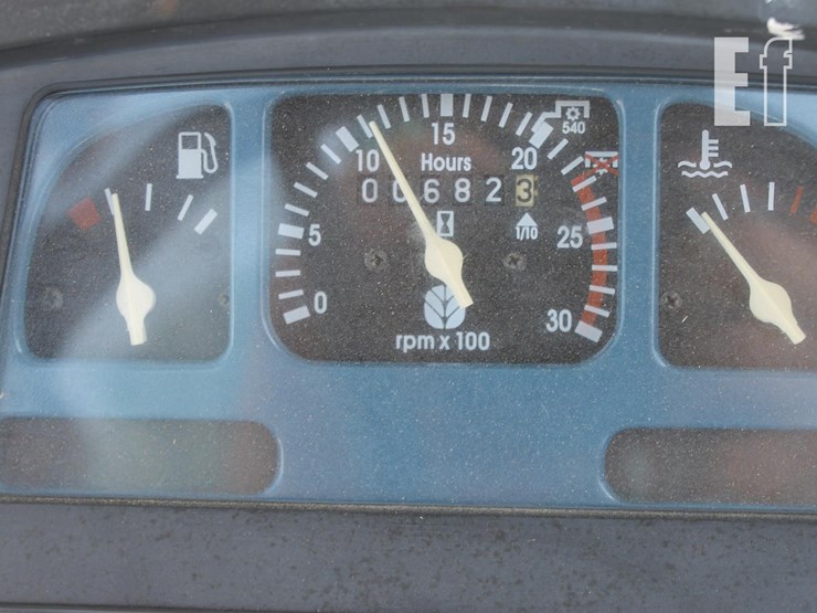 new-holland-tt55-image-11