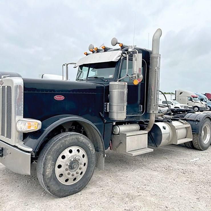 2024 PETERBILT 389