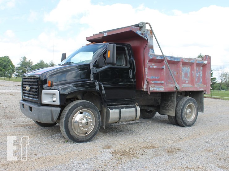 2004-chevrolet-kodiak-c6500-image-1