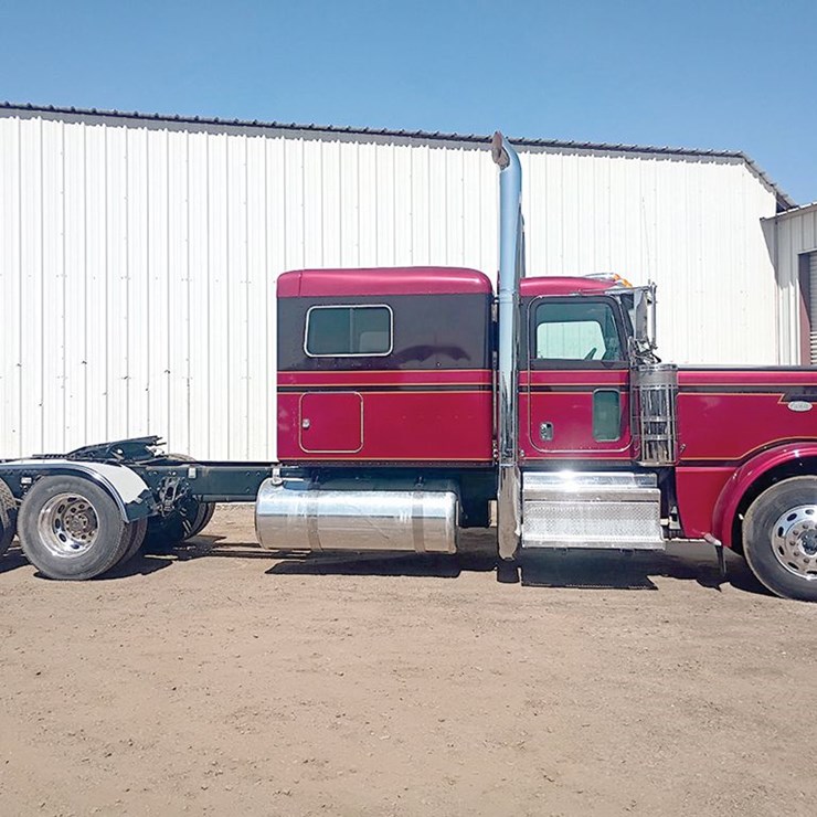 2022 PETERBILT 379