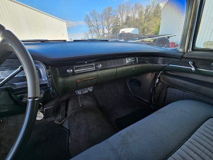 #61-•-1954-cadillac-fleetwood-series-60-4-door-sedan-image-45