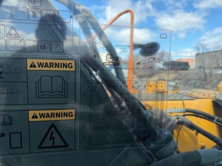 2014-volvo-ec220dl-image-14