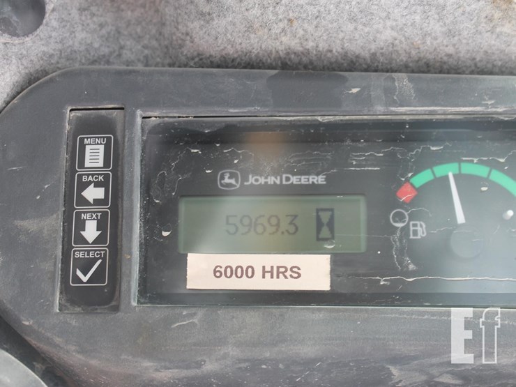 deere-320g-image-10