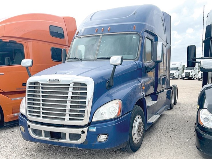 2018-freightliner-cascadia-125-image-1