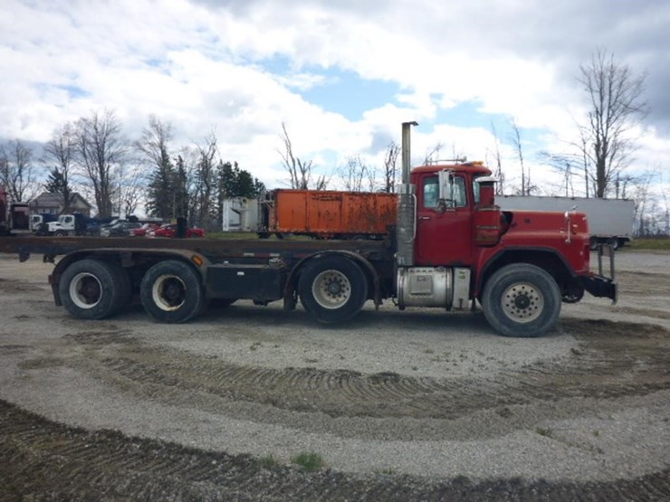 2002-mack-rb688s-image-8