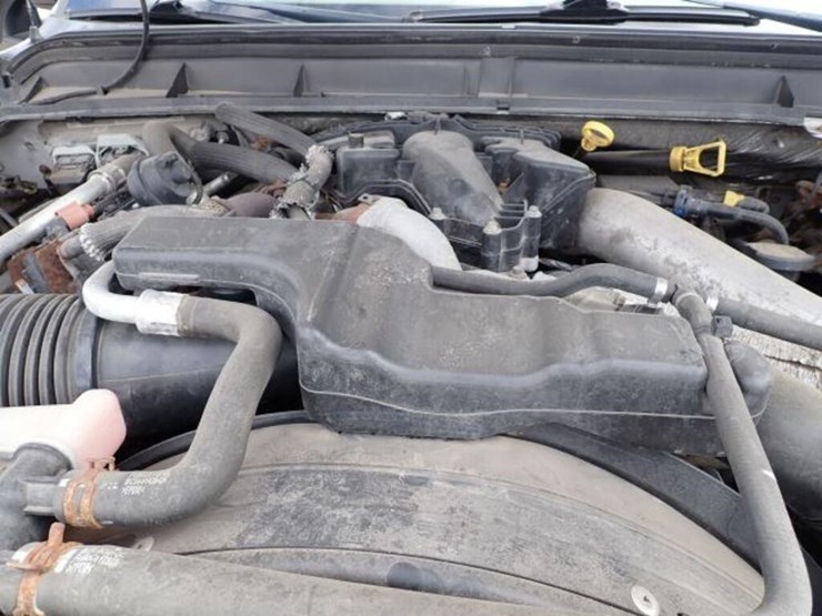 2011-ford-f550-xl-image-46