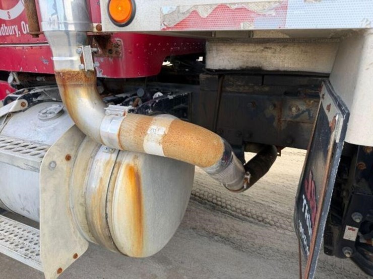 2003-peterbilt-378-image-28