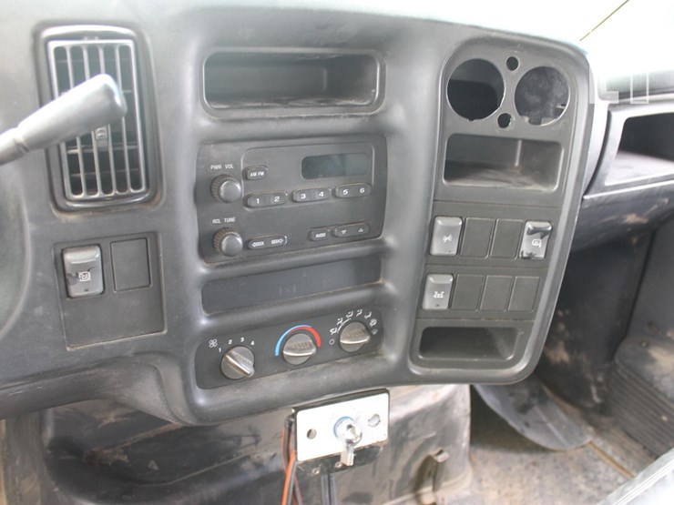 2004-chevrolet-kodiak-c6500-image-12