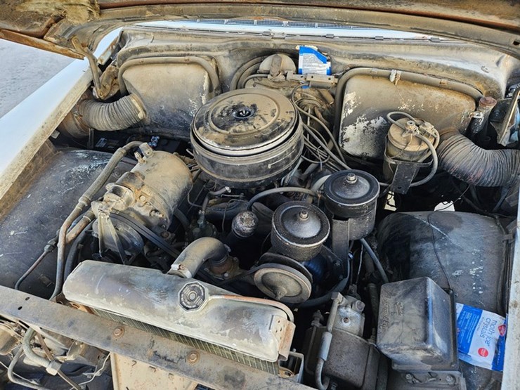 #61-•-1954-cadillac-fleetwood-series-60-4-door-sedan-image-12